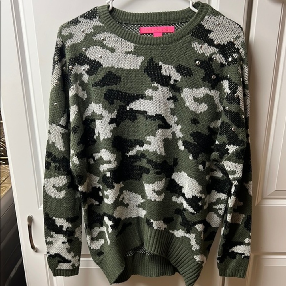 Rebellious One Camouflage Crew Neck Sweater, Medium